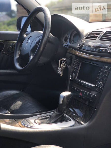 Седан Mercedes-Benz E-Class 2004 в Тернополі