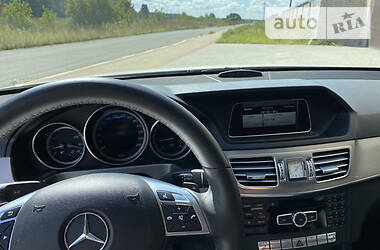 Седан Mercedes-Benz E-Class 2014 в 