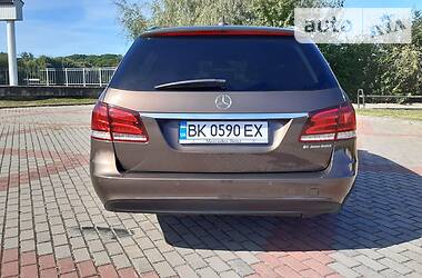 Универсал Mercedes-Benz E-Class 2013 в Дубно