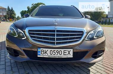 Универсал Mercedes-Benz E-Class 2013 в Дубно