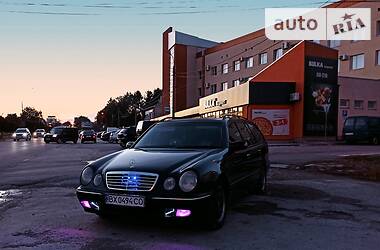 Універсал Mercedes-Benz E-Class 2000 в 