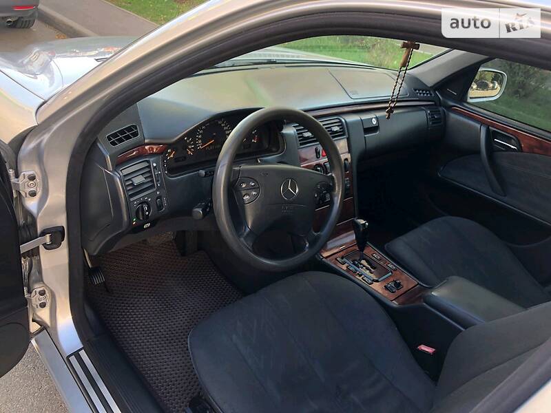 Седан Mercedes-Benz E-Class 1999 в Києві фото 7 Седан Mercedes-Benz E-Class 1999 в Києві