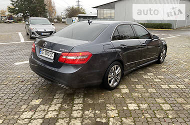 Седан Mercedes-Benz E-Class 2011 в Черновцах