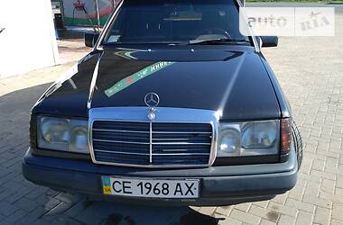 Седан Mercedes-Benz E-Class 1989 в Черновцах