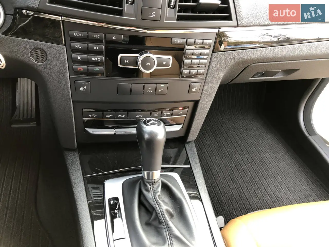 2012 Mercedes-Benz E-klasse - мініатюра 9