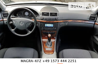 Седан Mercedes-Benz E-Class 2004 в Дрогобыче