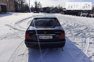 Седан Mercedes-Benz E-Class 2003 в 