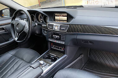 Седан Mercedes-Benz E-Class 2015 в 