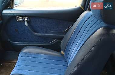 Седан Mercedes-Benz E-Class 1979 в 