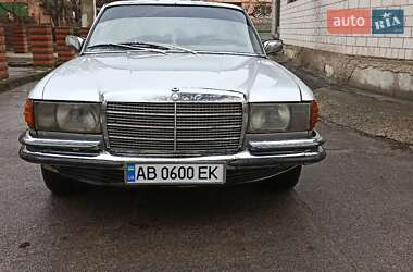 Седан Mercedes-Benz E-Class 1979 в 