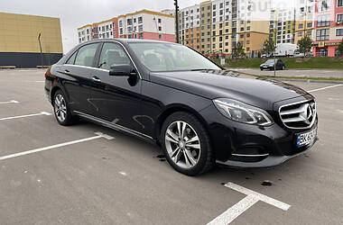 Седан Mercedes-Benz E-Class 2013 в Ровно