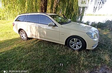 Универсал Mercedes-Benz E-Class 2011 в Житомире