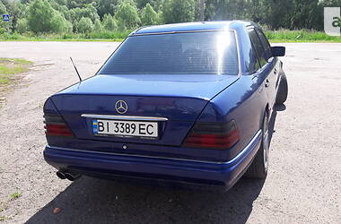 Седан Mercedes-Benz E-Class 1994 в Лубнах