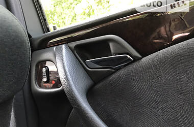 Седан Mercedes-Benz E-Class 2000 в 