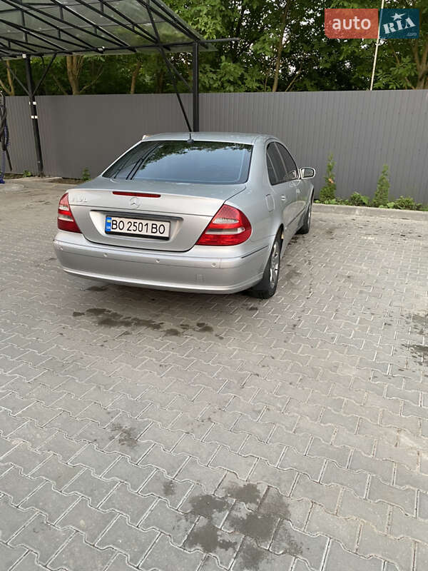Седан Mercedes-Benz E-Class 2004 в Тернополе