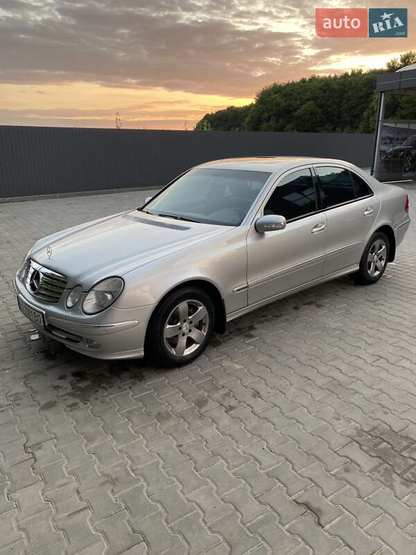 Mercedes-Benz E-Class 2004