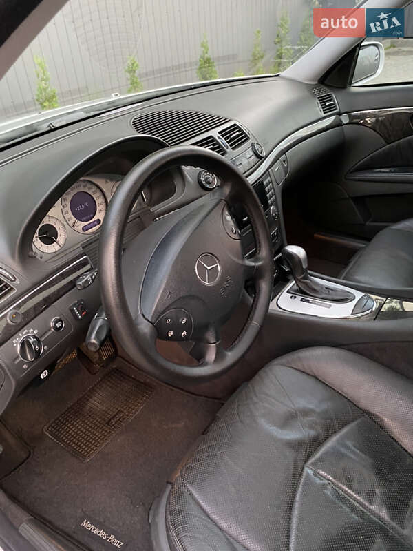 Седан Mercedes-Benz E-Class 2004 в Тернополе