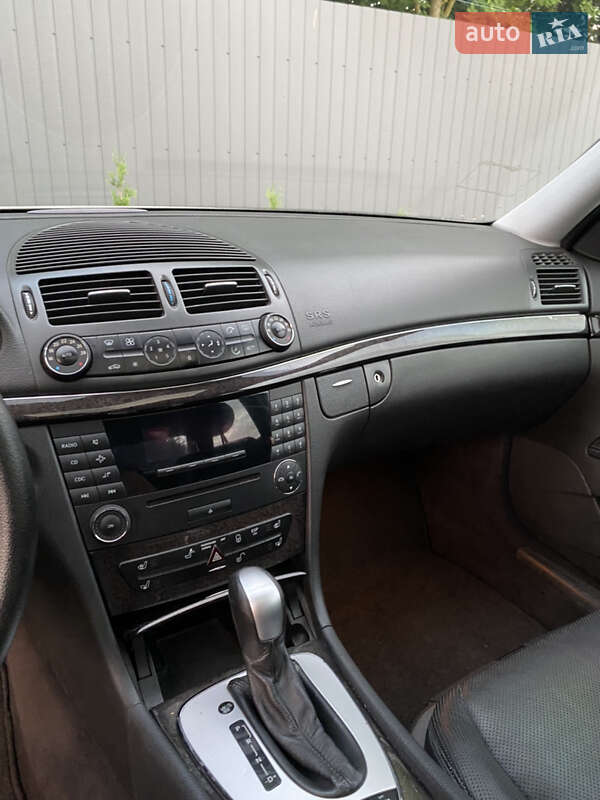 Седан Mercedes-Benz E-Class 2004 в Тернополе