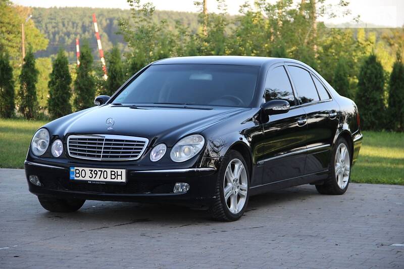 Седан Mercedes-Benz E-Class 2005 в Бучаче