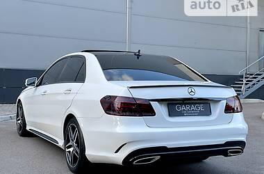 Седан Mercedes-Benz E-Class 2015 в 