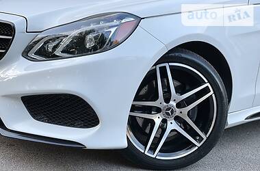 Седан Mercedes-Benz E-Class 2015 в 