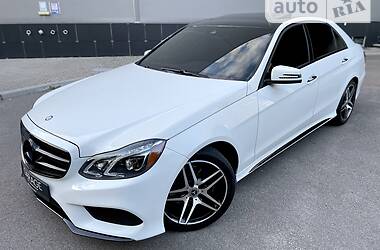 Седан Mercedes-Benz E-Class 2015 в 