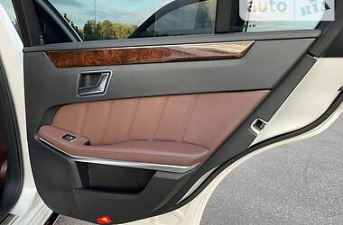 Седан Mercedes-Benz E-Class 2015 в 