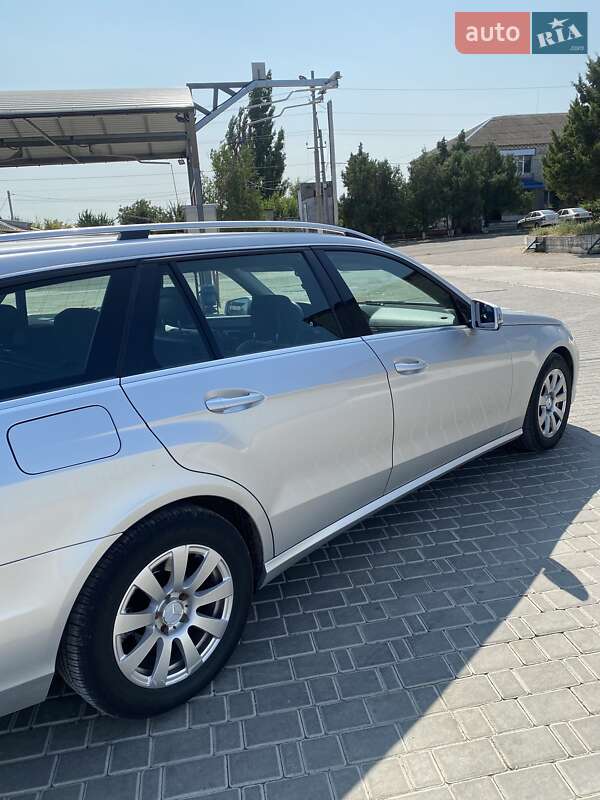 Універсал Mercedes-Benz E-Class 2012 в Херсоні фото 6 Універсал Mercedes-Benz E-Class 2012 в Херсоні