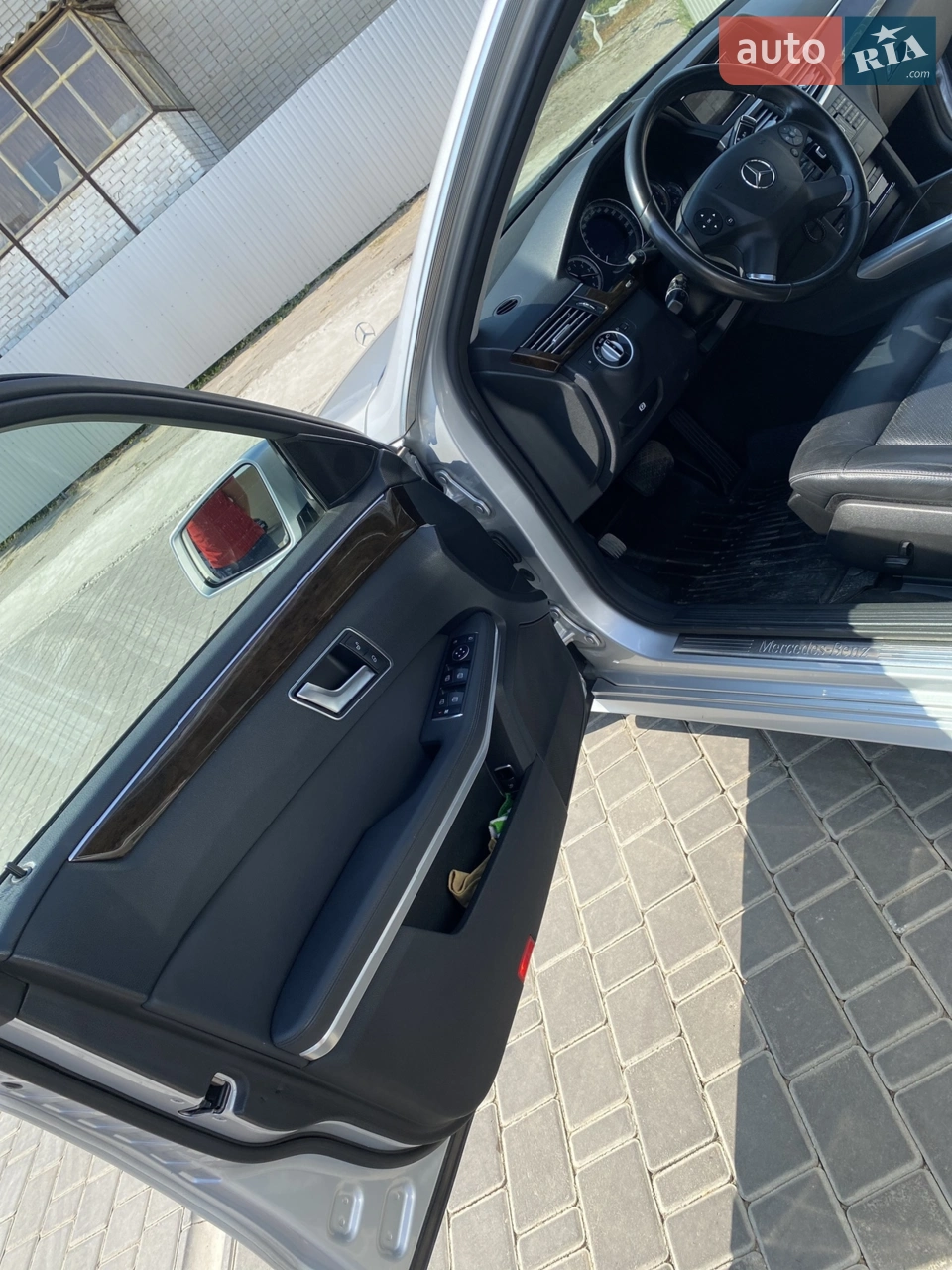 2012 Mercedes-Benz E-klasse - мініатюра 30