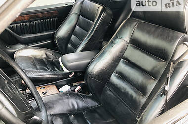 Купе Mercedes-Benz E-Class 1990 в 