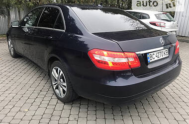 Седан Mercedes-Benz E-Class 2012 в 