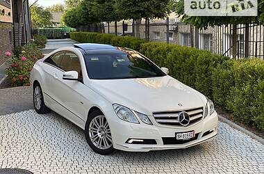 Купе Mercedes-Benz E-Class 2010 в Моршине