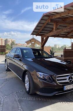 Седан Mercedes-Benz E-Class 2017 в Мукачево