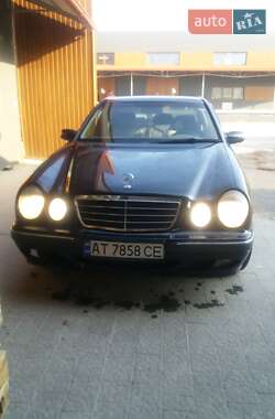Седан Mercedes-Benz E-Class 2001 в 