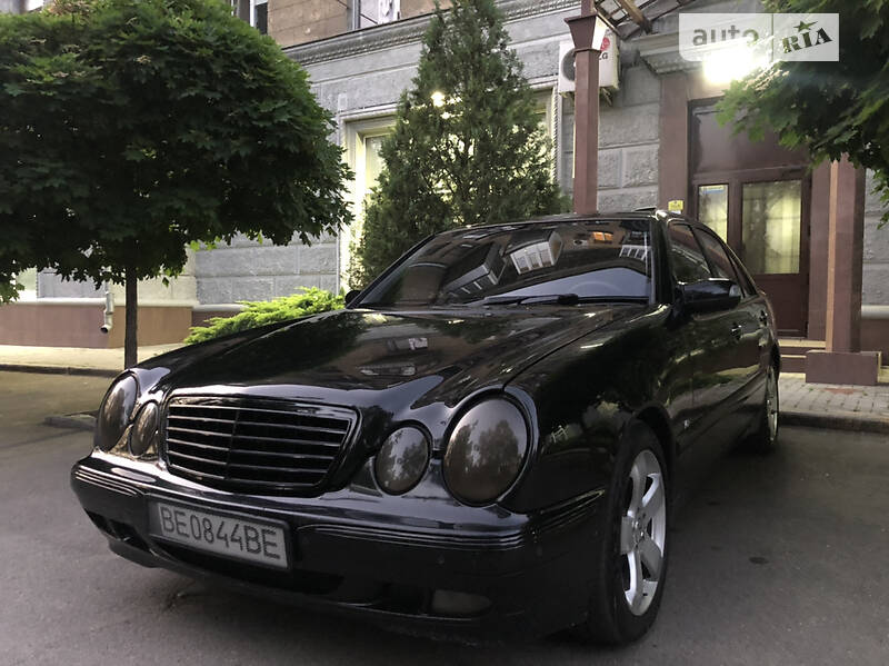 Седан Mercedes-Benz E-Class 2000 в Николаеве