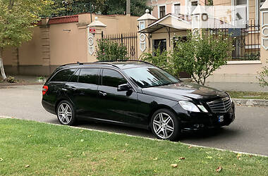 Универсал Mercedes-Benz E-Class 2010 в Одессе