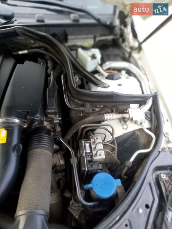 Купе Mercedes-Benz E-Class 2011 в Теофіполі