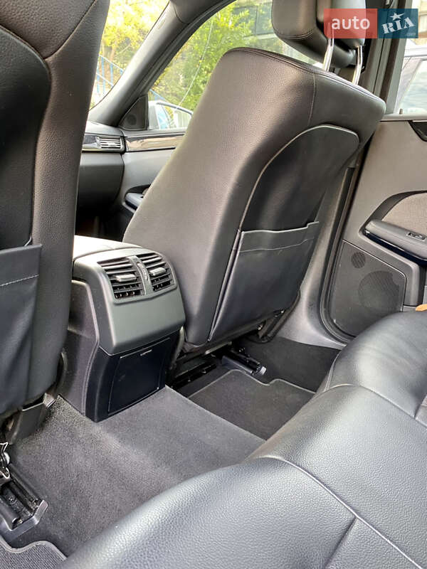 Седан Mercedes-Benz E-Class 2012 в Киеве