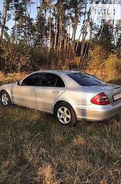 Седан Mercedes-Benz E-Class 2004 в Житомире