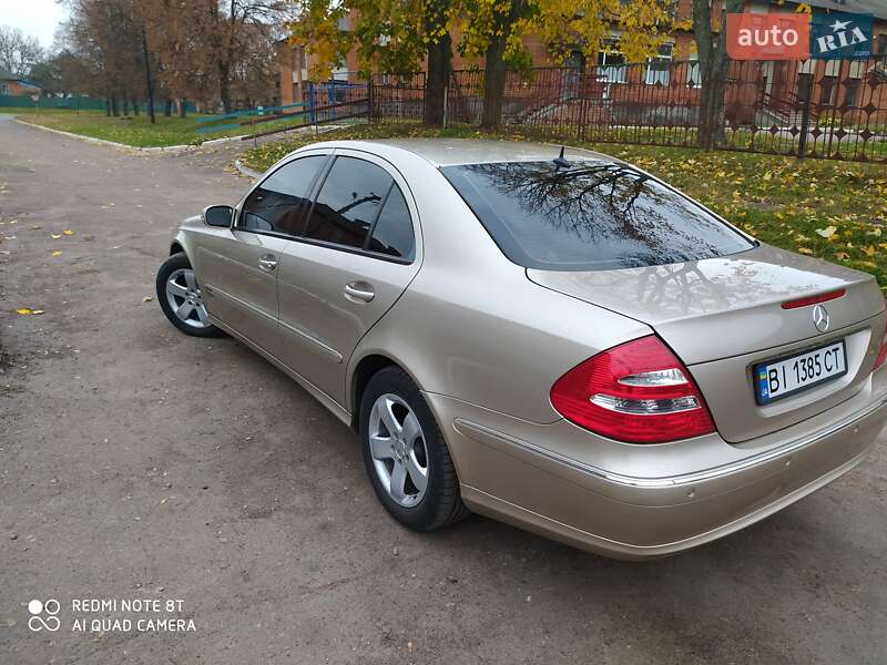 Седан Mercedes-Benz E-Class 2005 в Зіньківі
