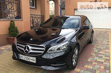 Седан Mercedes-Benz E-Class 2014 в Иршаве