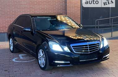 Седан Mercedes-Benz E-Class 2013 в 