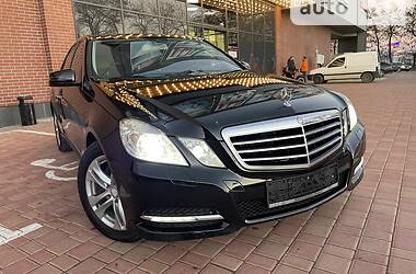 Седан Mercedes-Benz E-Class 2013 в 