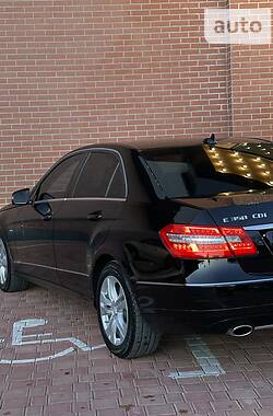 Седан Mercedes-Benz E-Class 2013 в 