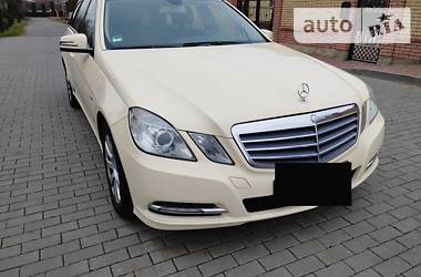 Универсал Mercedes-Benz E-Class 2012 в Луцке