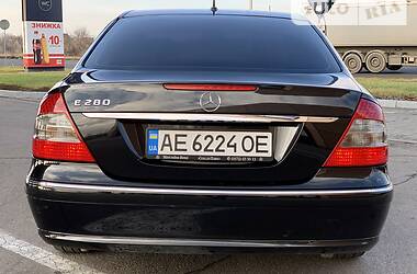 Седан Mercedes-Benz E-Class 2007 в Дніпрі