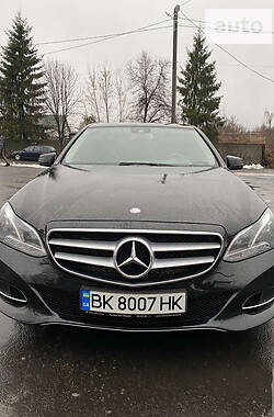 Седан Mercedes-Benz E-Class 2015 в Рівному