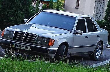 Седан Mercedes-Benz E-Class 1988 в Шумске