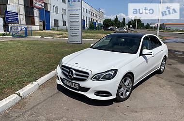 Седан Mercedes-Benz E-Class 2013 в Черкассах