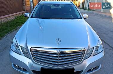 Универсал Mercedes-Benz E-Class 2011 в Киеве